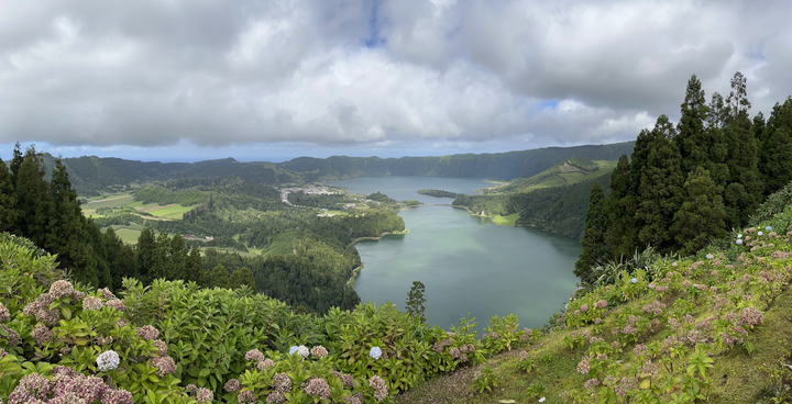 Twin lake consists of Lagoa Azul and Lagoa Verde
